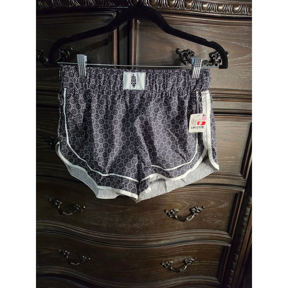 Free People Movement The Way Home Shorts Starburst Geo Black White Small NWT